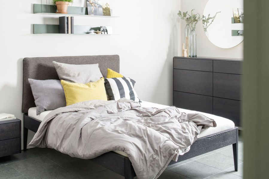 Schlafzimmer Urban Nature GOYA Bett Sudbrock schlafen Doppelbett Einzelbett Eiche anthrazit gepolstertes Kopfteil Natura cosmos