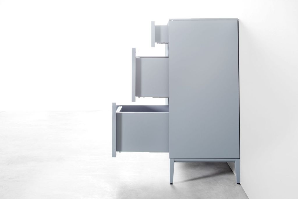 Schubkästen mit Echtholz-Furnier & Lack | Schubladen innen so schön wie