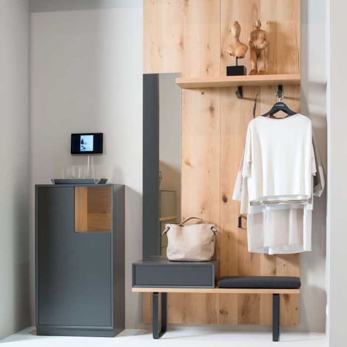Garderobe Sudbrock MODO Black Edition Flur Diele Lack grau quarz Ethno Eiche astig Wandpaneele Spiegel wandhängend raumhoch Raumhöhe Schuhschrank Garderobenpaneel Sitzbank Bank