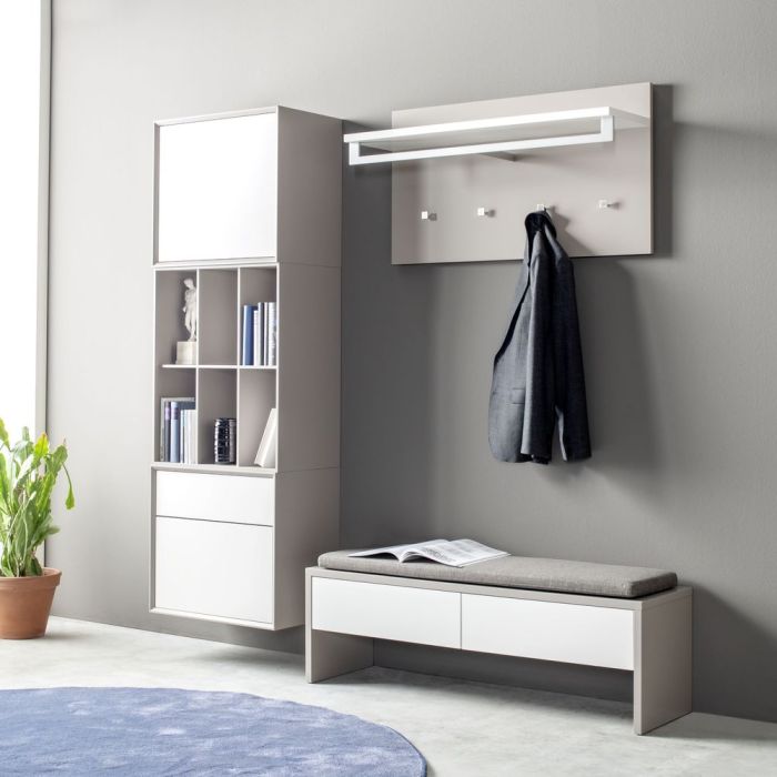 Garderobe Sudbrock MODO Flur Diele weiß Lack terra blütenweiß wandhängend Sitzbank Bank Garderobenpaneel